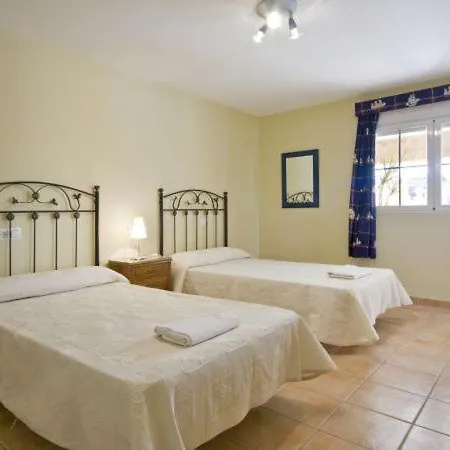 Sleeps 8 Pool Villa